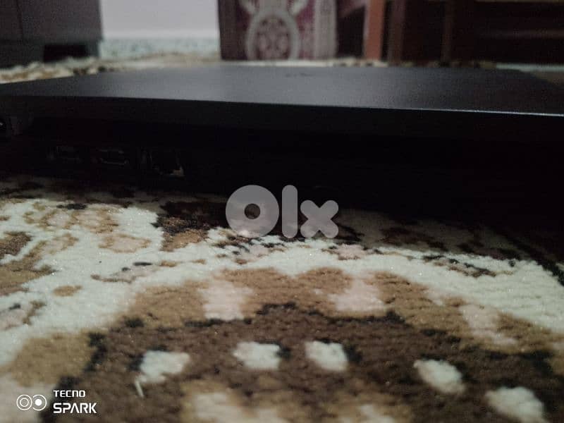 ps4 slim + gta 5 +1 controller 2