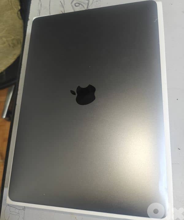 macbook air M1 ship 9