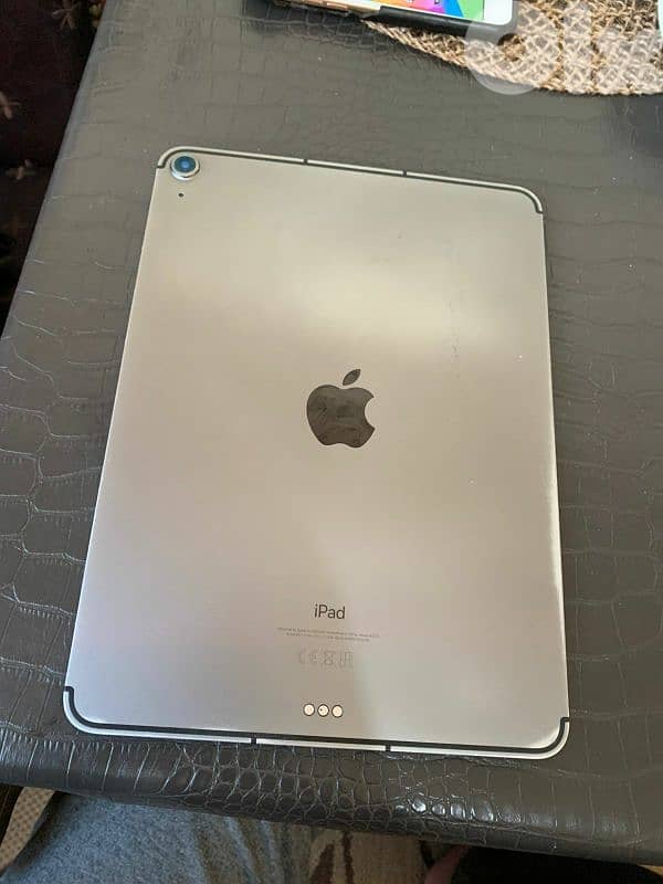 iPad air 4  64 3