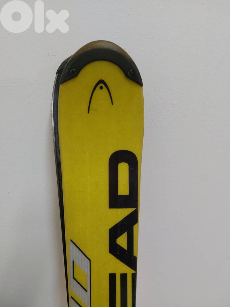 Head ski and baton 1