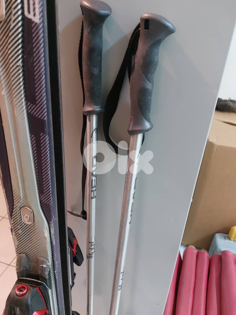 Atomic ski and baton 1