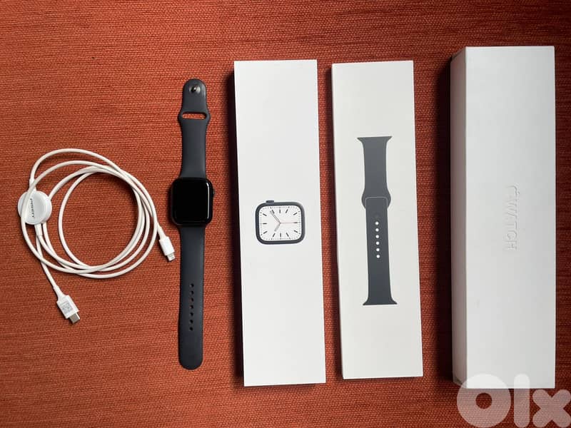 Apple Watch Series 7 Black (45mm) 4