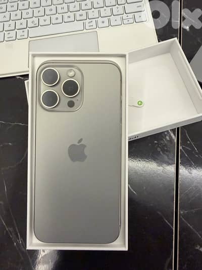 iPhone 15 Pro Max like new 256 GB