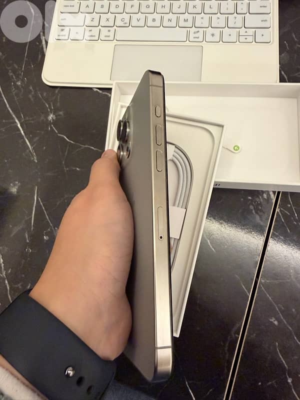 iPhone 15 Pro Max like new 256 GB 4