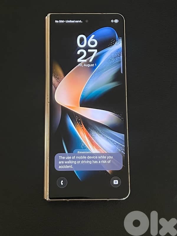 Samsung fold 4 256/12 الشاشة الداخلية مطفية  دون جمرك 2