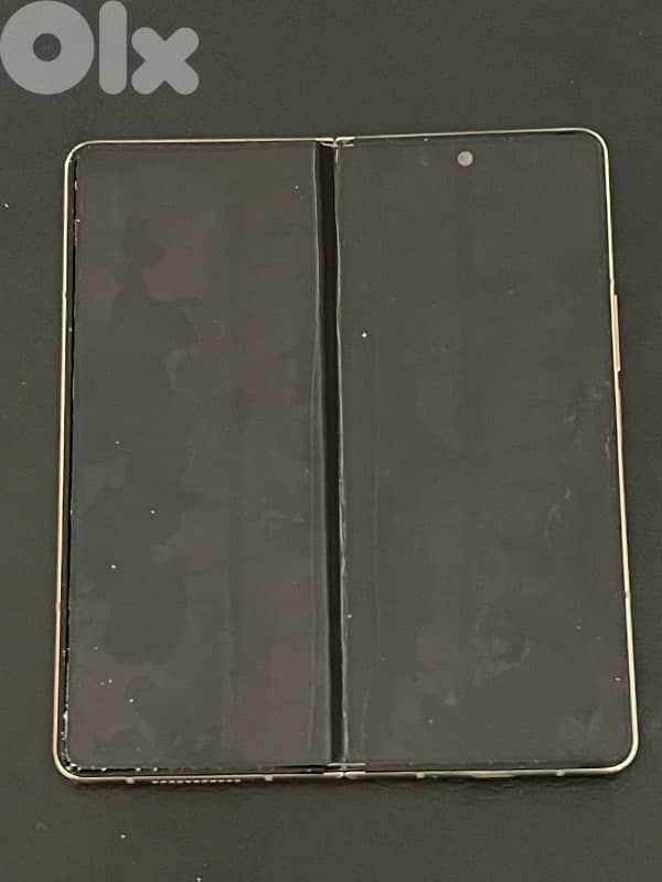 Samsung fold 4 256/12 الشاشة الداخلية مطفية  دون جمرك 6