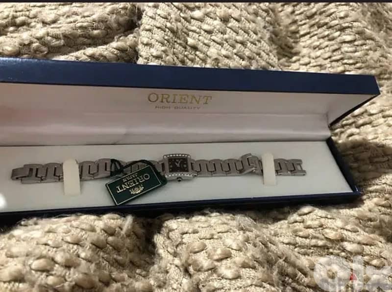 classy petite watch 2