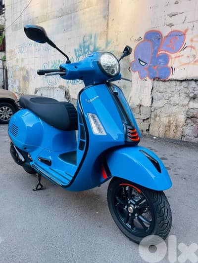 vespa GTS Super ( 310) S okm company Source