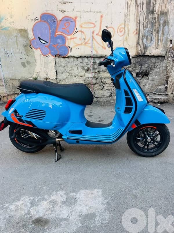 vespa GTS Super ( 310) S okm company Source 1