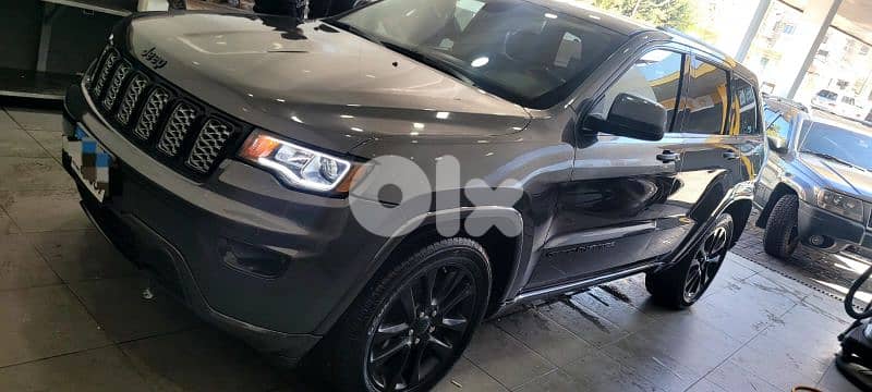 Jeep Grand Cherokee altitude 2018 0