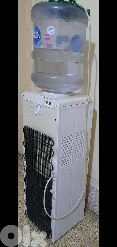 Media cooler very neat and used a little time  and like new beyrut 60$ 2