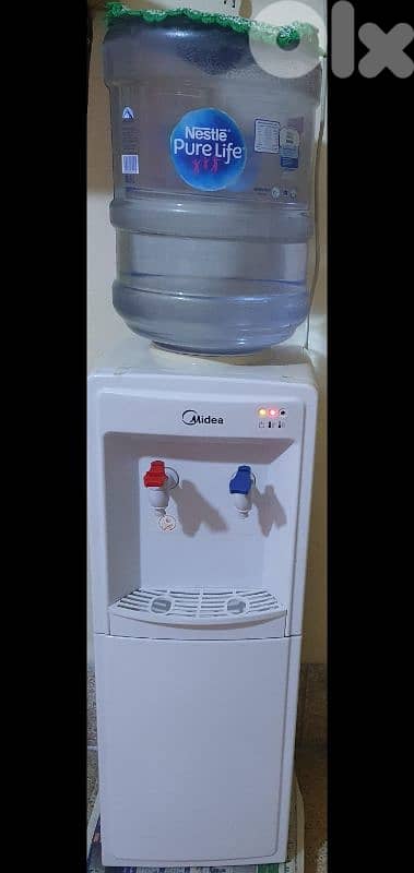 Media cooler very neat and used a little time  and like new beyrut 60$ 6