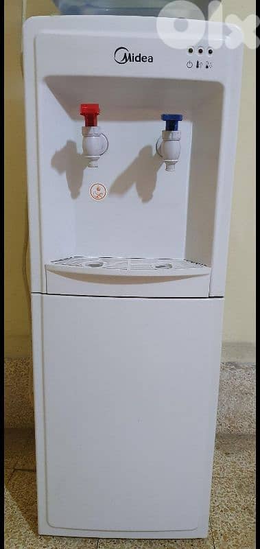 Media cooler very neat and used a little time  and like new beyrut 60$ 8