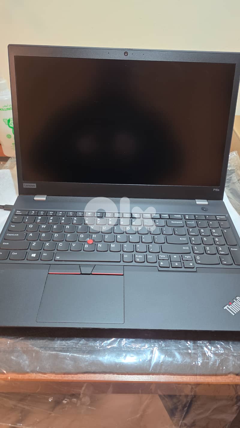LENOVO P15S WORKSTATION CPU I7 10610U RAM 16 P520 VGA 0