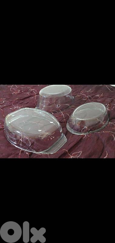 1 PYREX and 2 others very good condition all 25$ bi ashrafiye 03723895 5