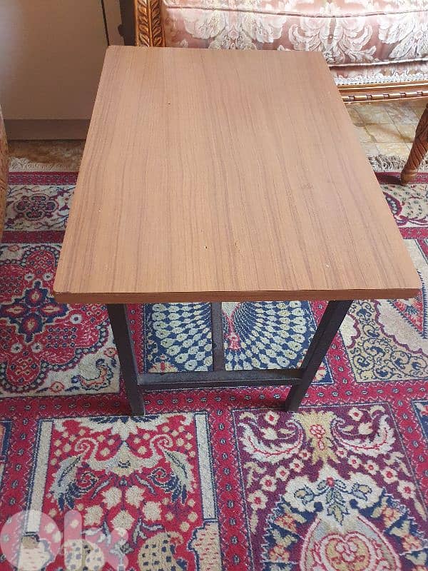 2 small tables for sale 0