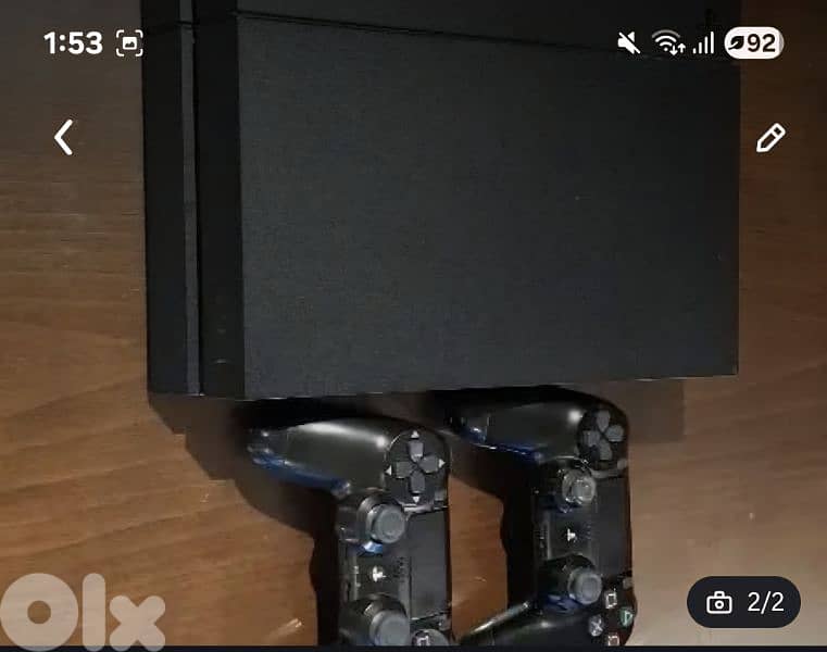 PlayStation 4 Fat with 2 broken controllers 1