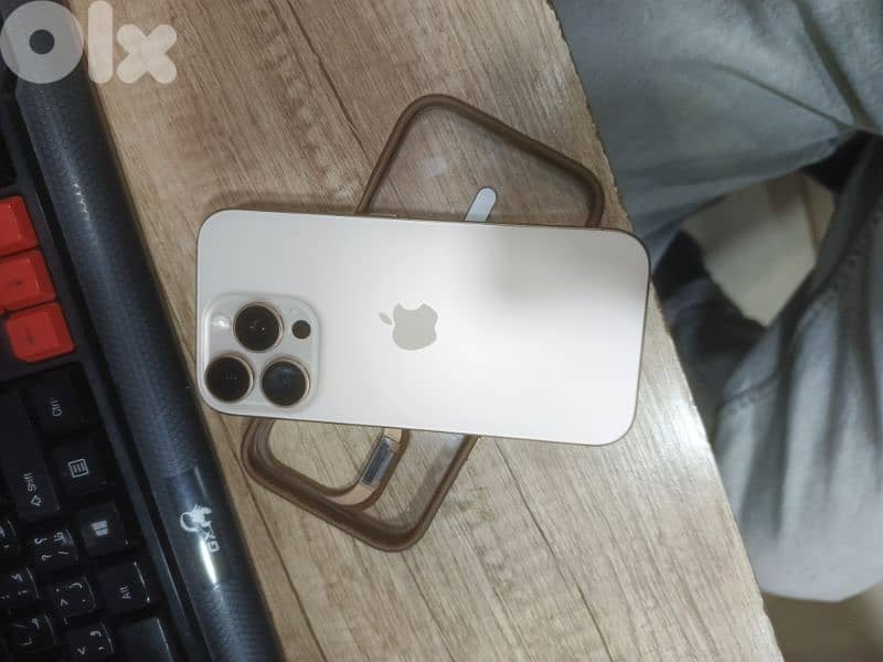 iphone 16 pro 256gb 2sim used like new zero scratch 6
