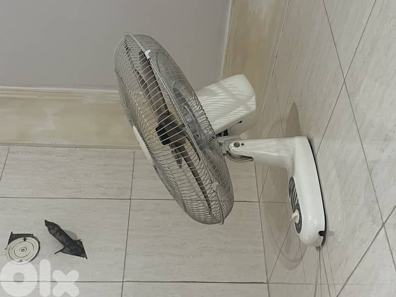 Wall Fan Great Quality Functional مروحة حائط عالية الجودة 3