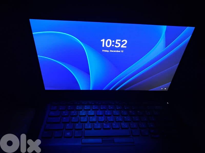 Dell Latitude 7490 256 gb 16 gb Ram used 5 months clean 1