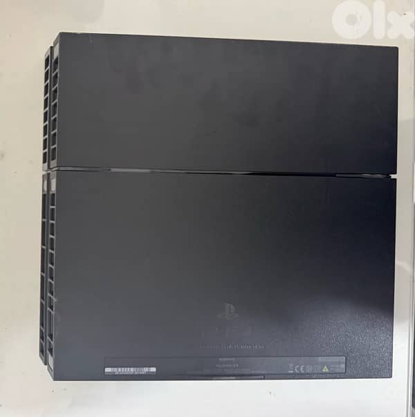 ps4 standard edition. (fat) 4