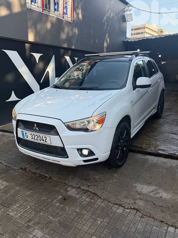 Mitsubishi Outlander Sport 2011 No Accidents!! Like New!! 0