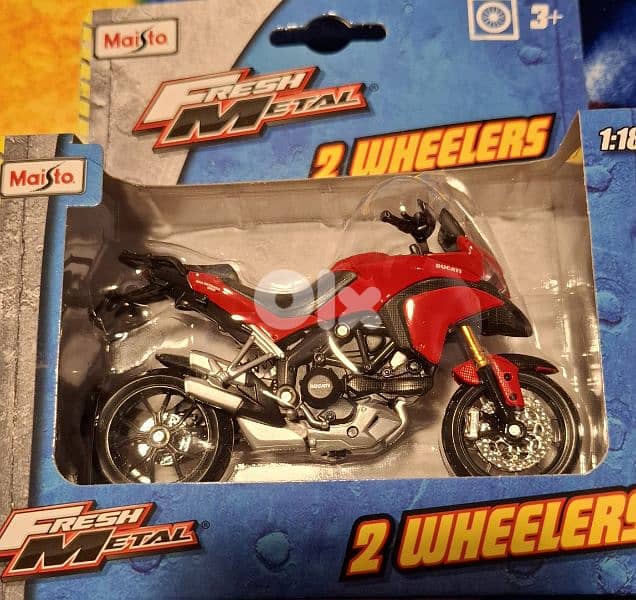 Maisto Dirt bikes scale 1:18 1