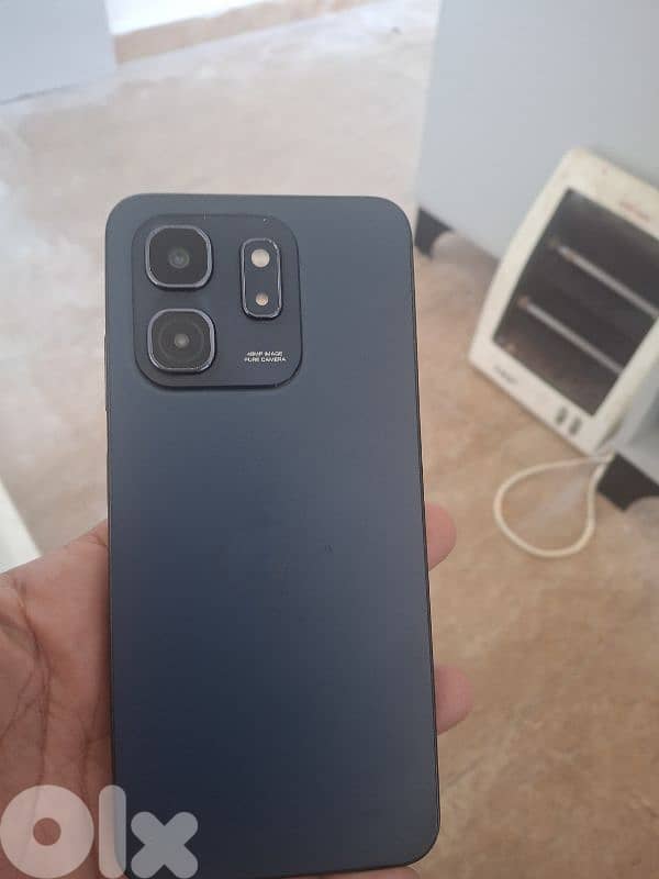 انفنكس هوت 50i  ١٢٨ جيغا ٨ رام 1