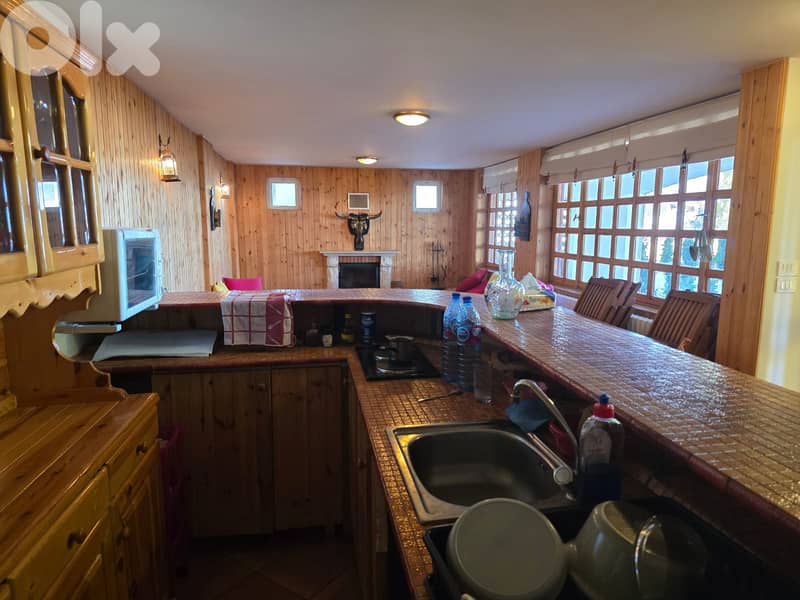 AMAZING CHALET FOR SALE IN FARAYA PRIME WITH HUGE GARDEN, (KFA-239) 3