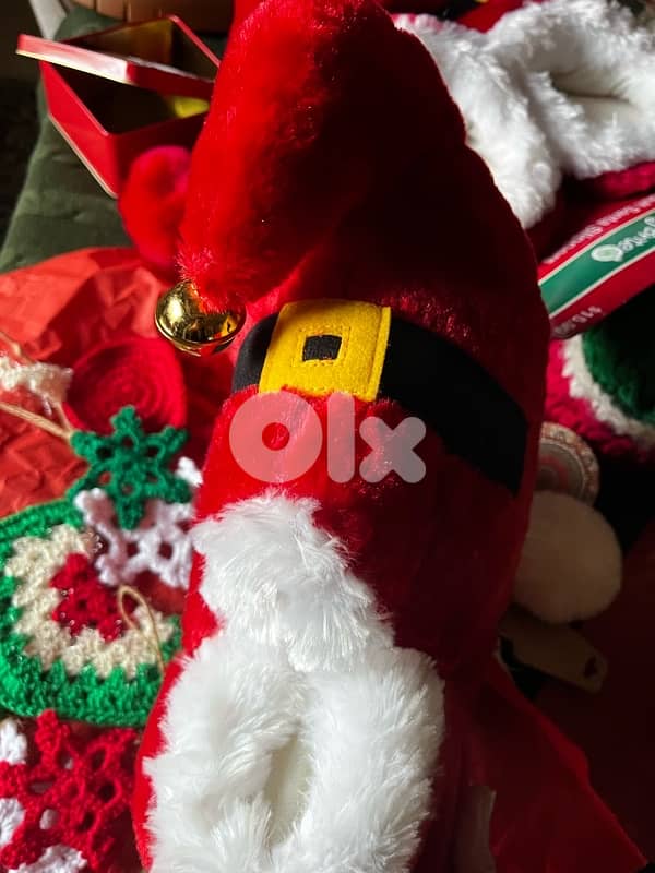 SANTA COMFY SLIPPERS NEW IN TAG 5