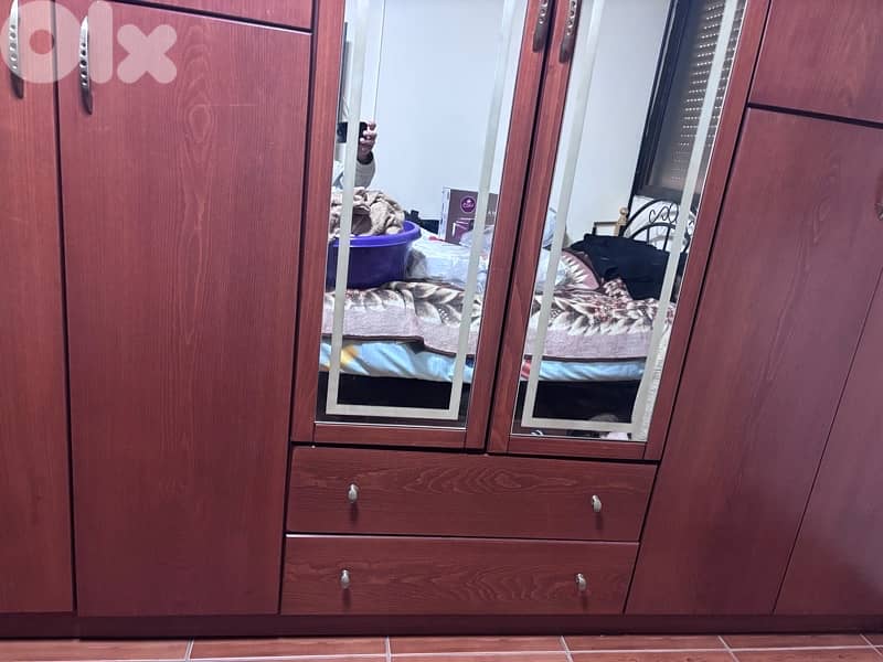 خزانة وكونسول 0