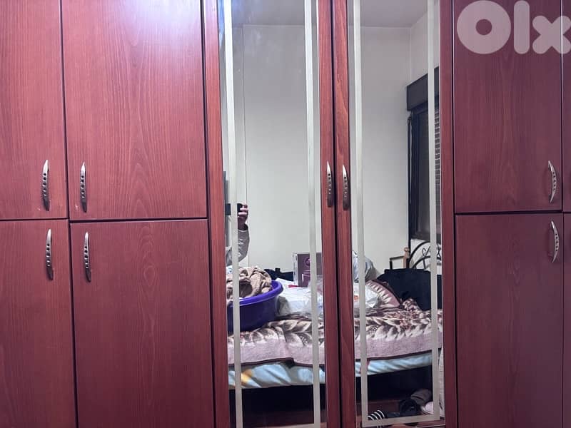 خزانة وكونسول 1