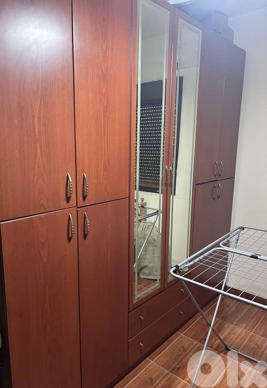 خزانة وكونسول 2