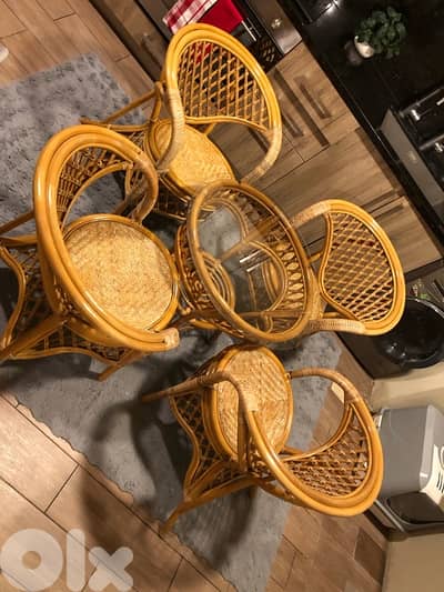 bamboo set in excellent condition. 350$