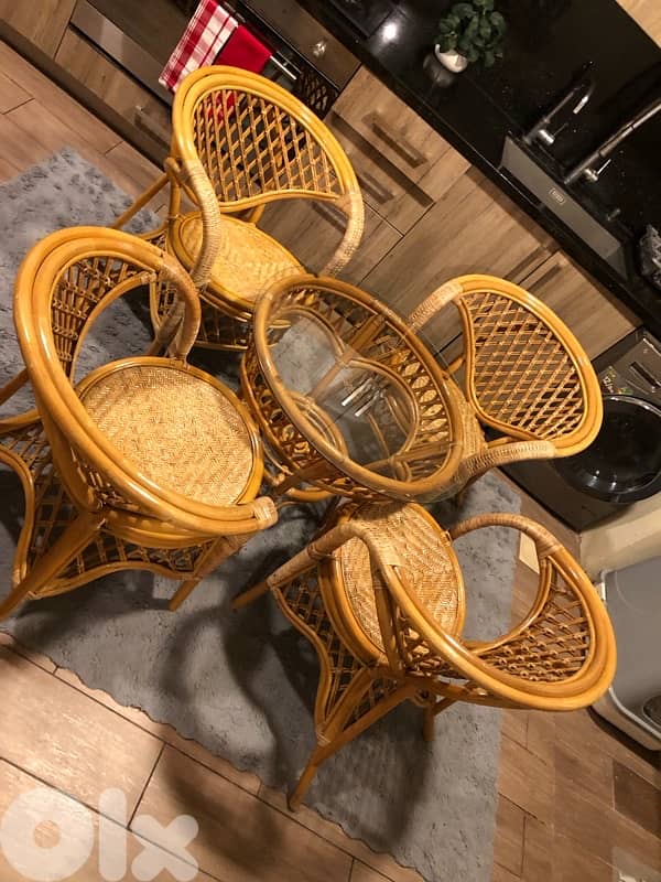 bamboo set in excellent condition. 350$ 7