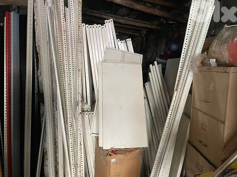 رفوف ايطالي و وطني مستعمل 0