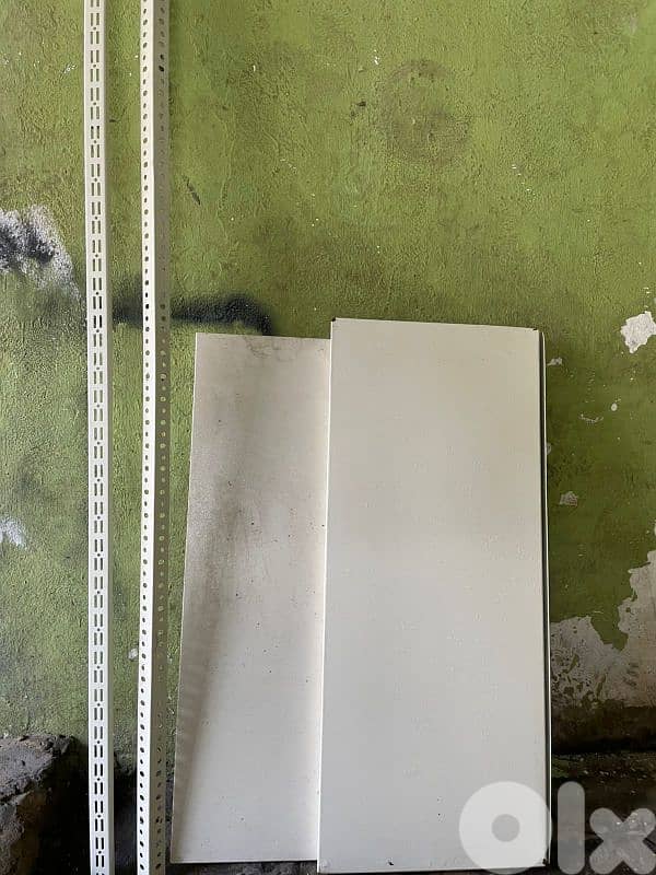 رفوف ايطالي و وطني مستعمل 1