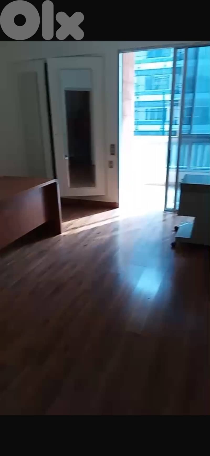 مكتب 250م للايجار في البريستول 0