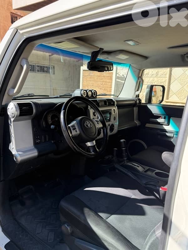 Toyota FJ Cruiser 2015 0