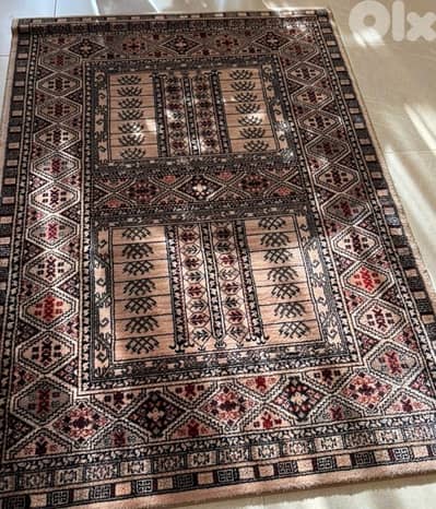 قطعتين سجاد بحالة جيدة جداً