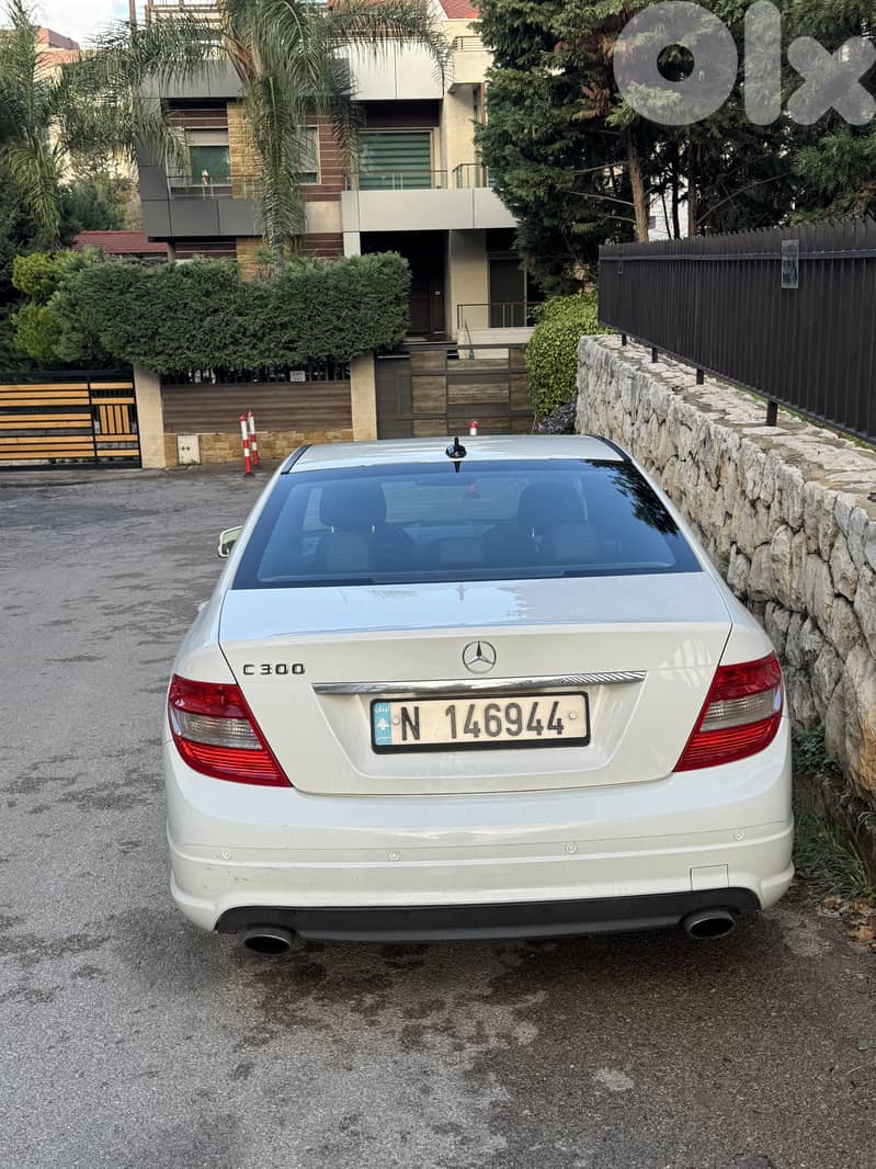 Mercedes-Benz C-Class 2010 0