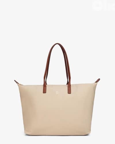 Tommy Hilfiger travel bag