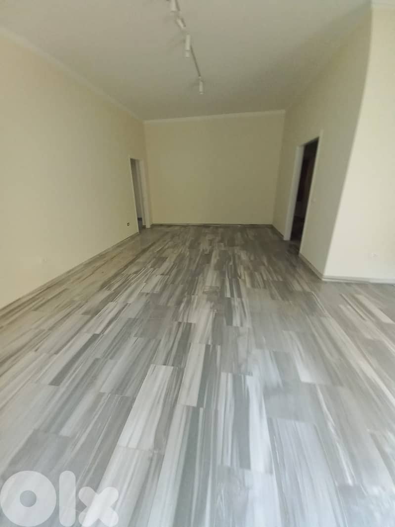 SPACIOUS APARTMENT IN HAMRA PRIME (230SQ) 3 BEDROOMS , (HAMR-152) 0