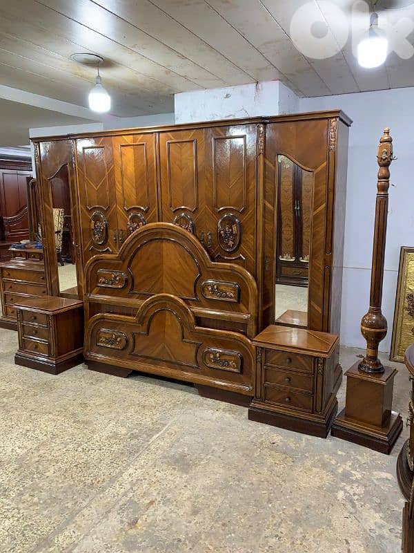 اوضة نوم خشب زان ولاتي كلا ملبسة قشر 1