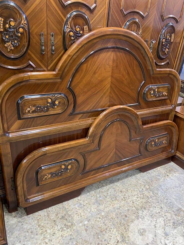 اوضة نوم خشب زان ولاتي كلا ملبسة قشر 3