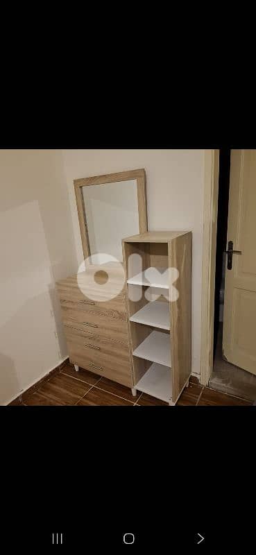 تخت مجوز مع كمود وشفنيرة مع مرايا تفصيل جديد 1