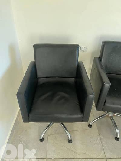 كراسي صالون حلاقة