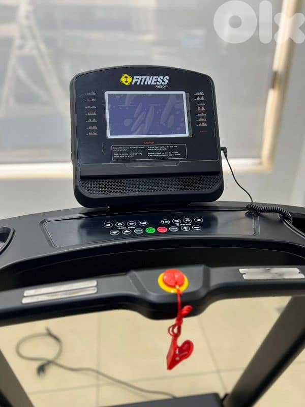 treadmill tr320 fitness factory مكنة مشي 1