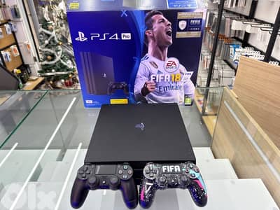 Ps4 Pro 1TB 2 Controller & 1 Game Cd