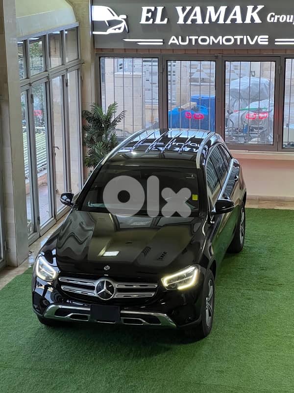 Mercedes GLC 300 year 2020 $36,000. CLEAN CARFAX ZERO ACCIDENT 0